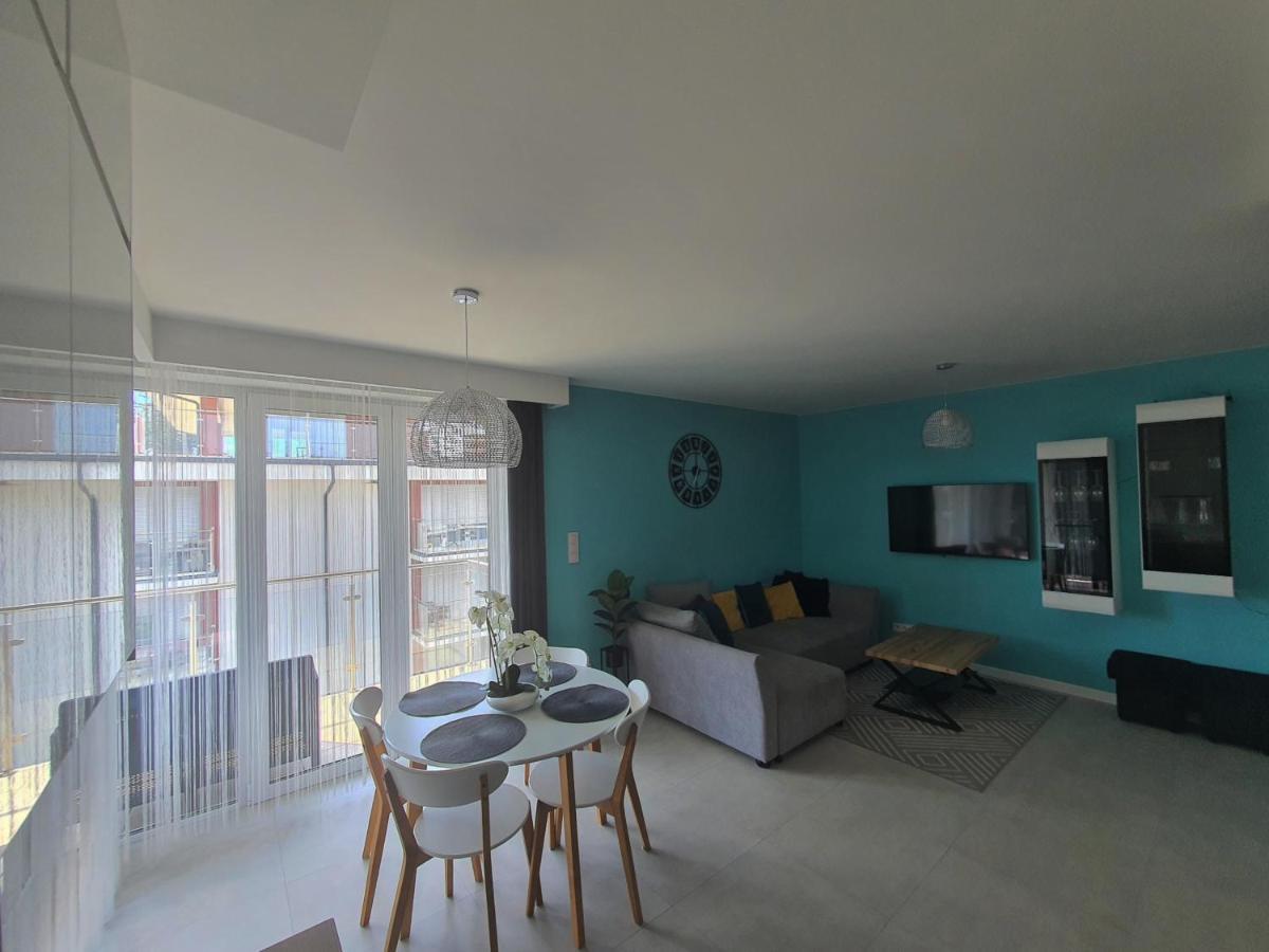 רבאל Apartament Holiday 32 מראה חיצוני תמונה
